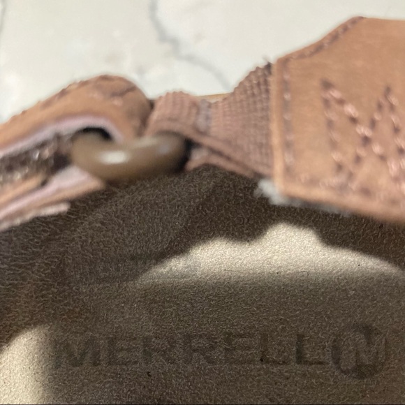 MERRELL Sz 9  Thong Strappy Velcro Closure Sandals - Picture 6 of 11
